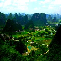 Yangshuo-View from Top of Moon Hill