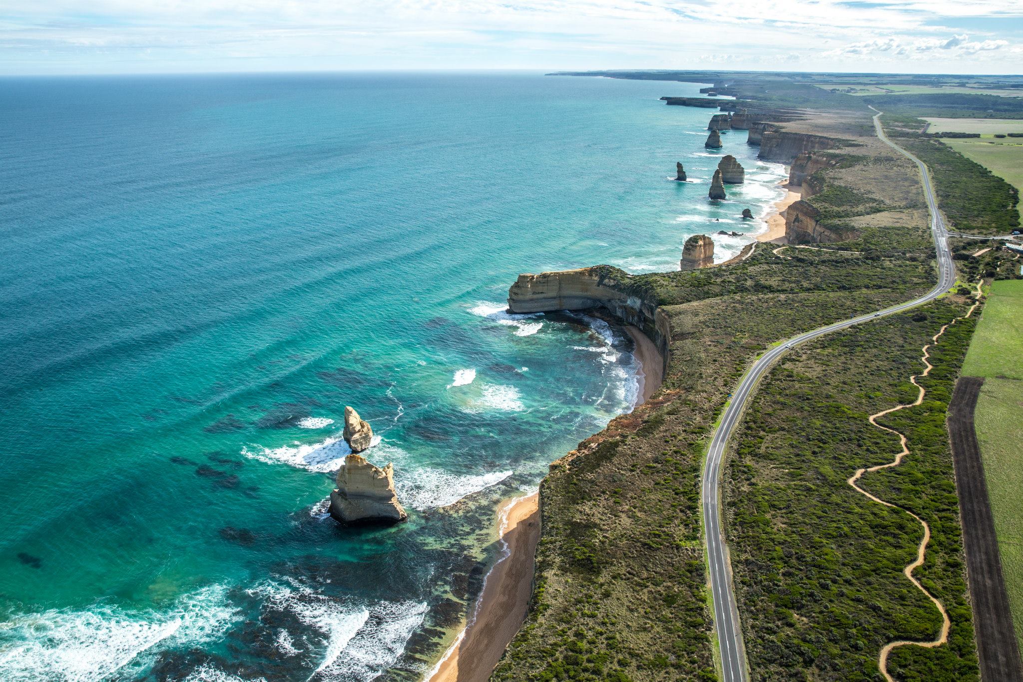 GREAT OCEAN ROAD